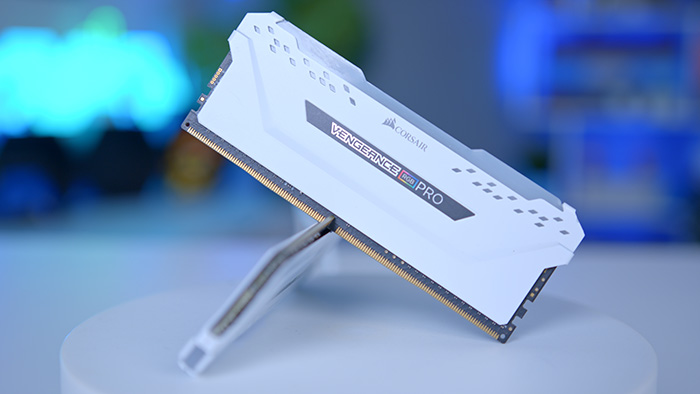 Lian Li Airflow Build -Corsair Vengeance RGB Pro White 16GB