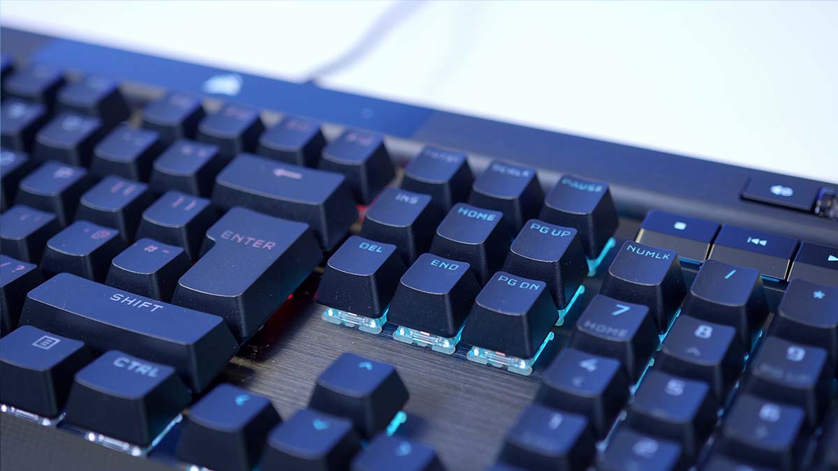 Feature Image - What is a Mechanical Gaming Keyboard