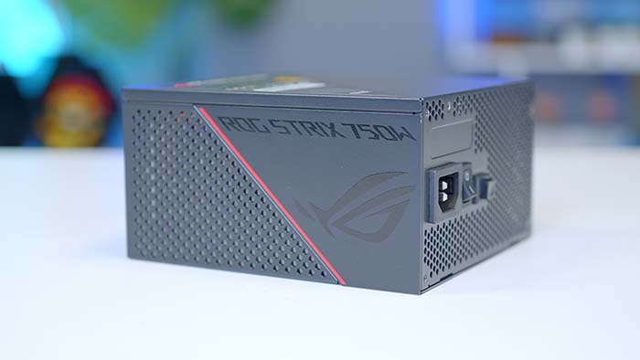 Asus ROG Strix 750G