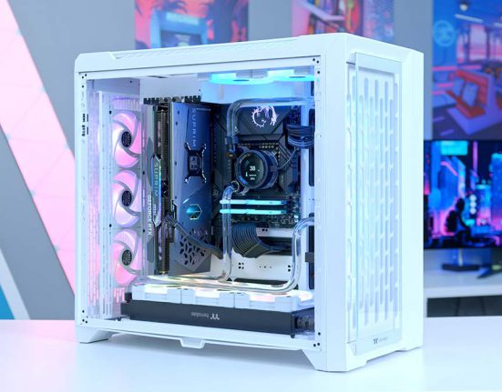 Best Cases for Custom Liquid Cooling Feature Image