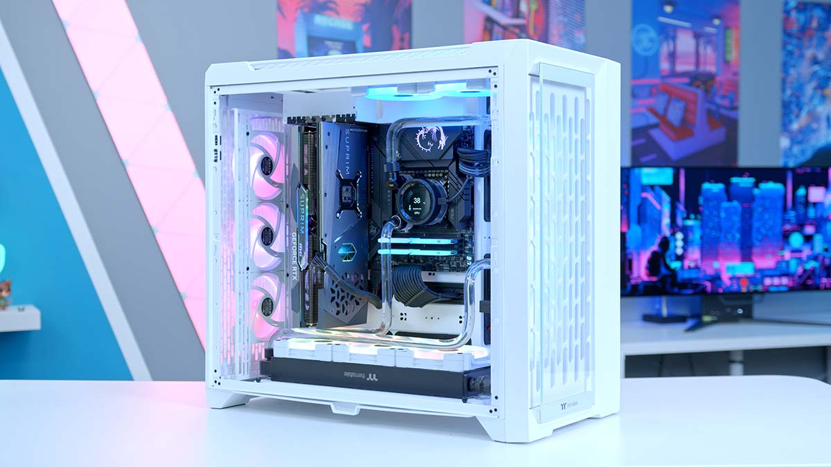 Best Cases for Custom Liquid Cooling Feature Image